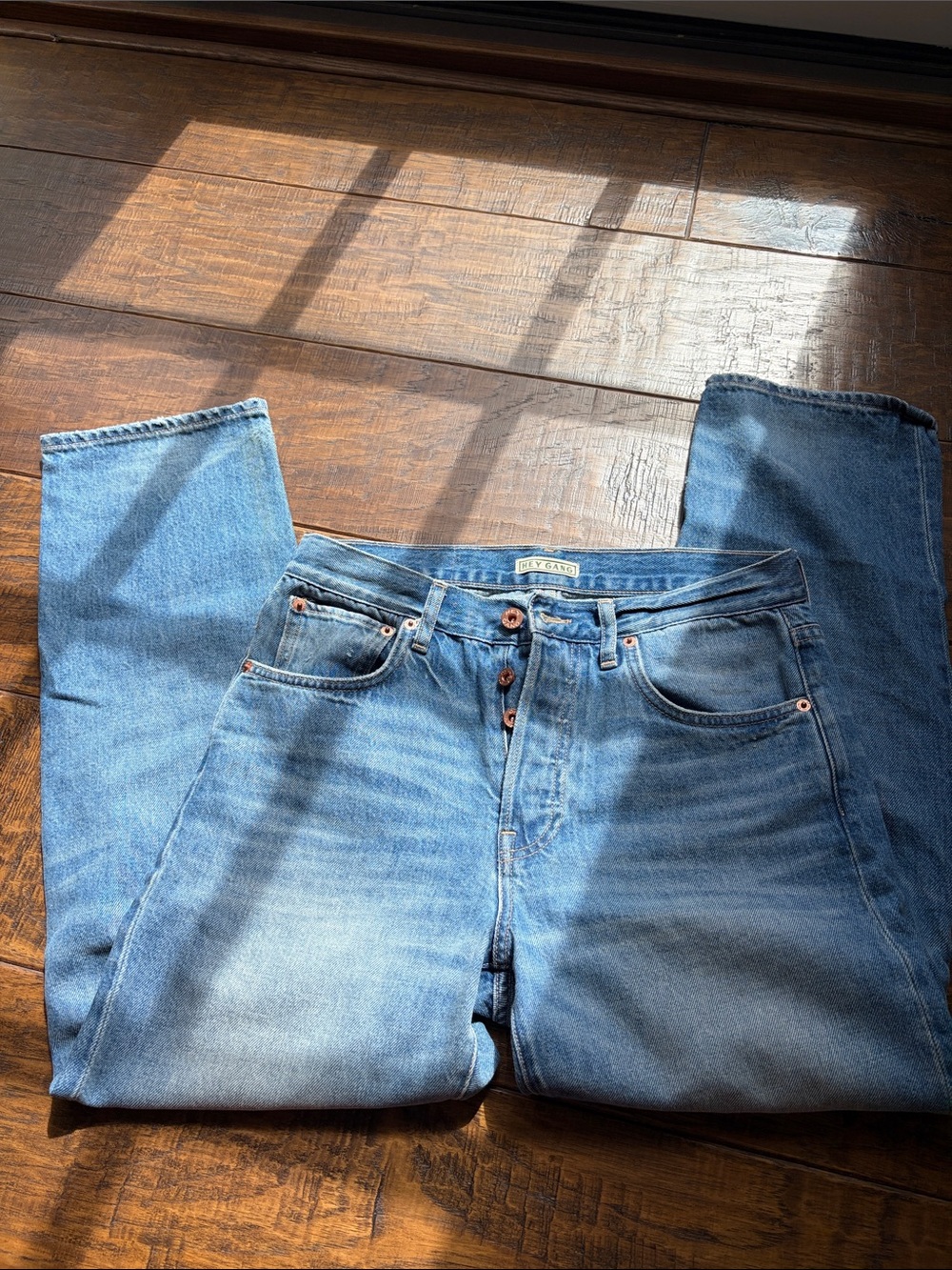 Straight-Leg Women's Blue Denim Jeans - Classic Mid Wash
